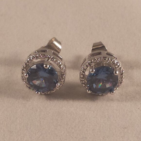 Mens 18K White Gold Filled Diamond Zircon Navy Blue Halo Stud Earrings 1.28ctw